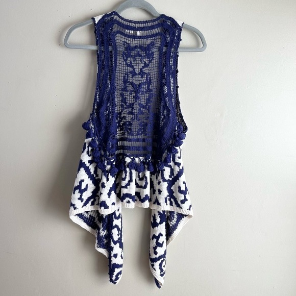 Anthropologie Moth Turson Netted Crochet Tassel Vest in Navy & Cream, M/L - Picture 8 of 12
